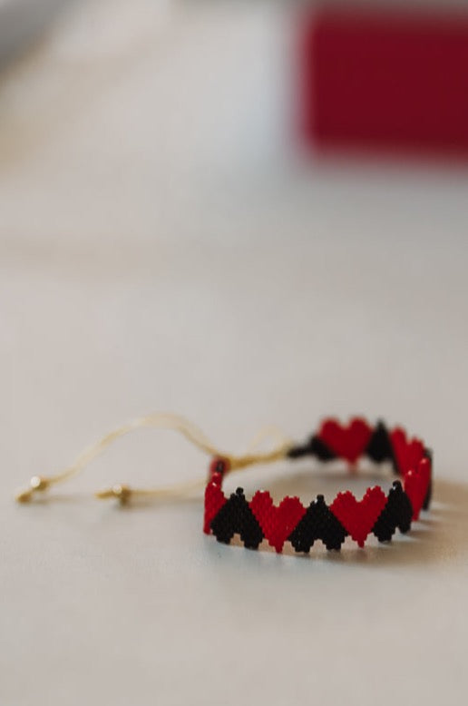 Beaded Heart Gameday Bracelet - Red and Black