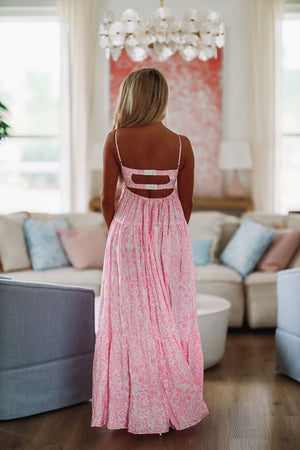 HAZEL & OLIVE Caviar Dreams Print Maxi Dress - Pink and White